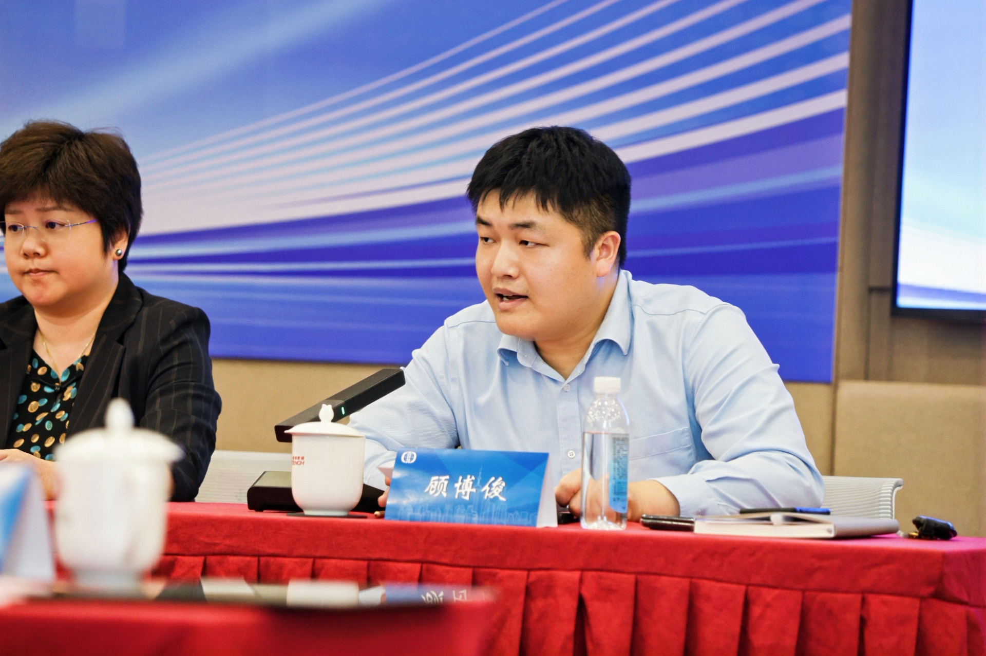 aipx0204.jpg aipx0204.jpg